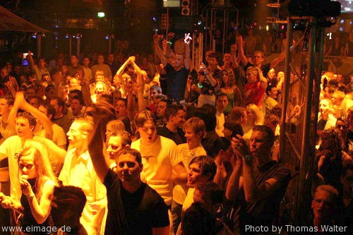 5 Jahre Kinki Palace mit DJ Shog, Mario Lopez und DJ Dean am 24.04.2004 - img_9986.jpg - eimage.de - Event Fotos 