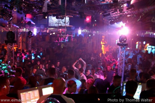 5 Jahre Kinki Palace mit DJ Shog, Mario Lopez und DJ Dean am 24.04.2004 - img_a016.jpg - eimage.de - Event Fotos 