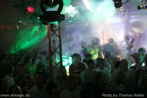 5 Jahre Kinki Palace mit DJ Shog, Mario Lopez und DJ Dean am 24.04.2004 - img_a143.jpg - eimage.de - Event Fotos 