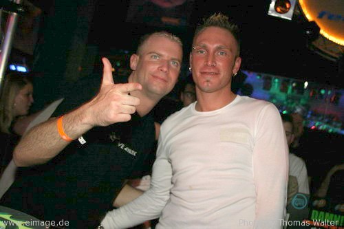 5 Jahre Kinki Palace mit DJ Shog, Mario Lopez und DJ Dean am 24.04.2004 - img_b727.jpg - eimage.de - Event Fotos 