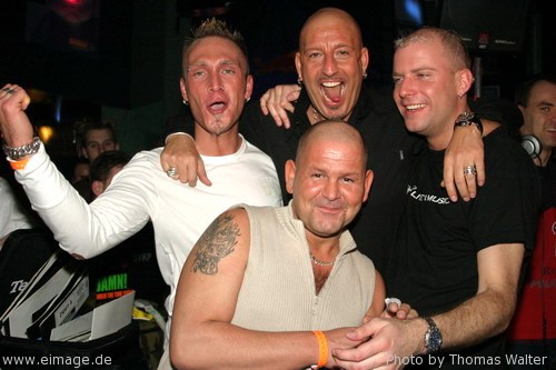5 Jahre Kinki Palace mit DJ Shog, Mario Lopez und DJ Dean am 24.04.2004 - img_b730.jpg - eimage.de - Event Fotos 