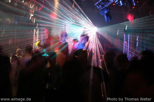 Groove Coverage aka DJ Novus am 01.05.2004 - img_8850.jpg - eimage.de - Event Fotos 