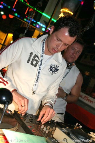 DJ Meeting in der Turbinenhalle Oberhausen am 05.05.2004 - img_9773.jpg - eimage.de - Event Fotos 