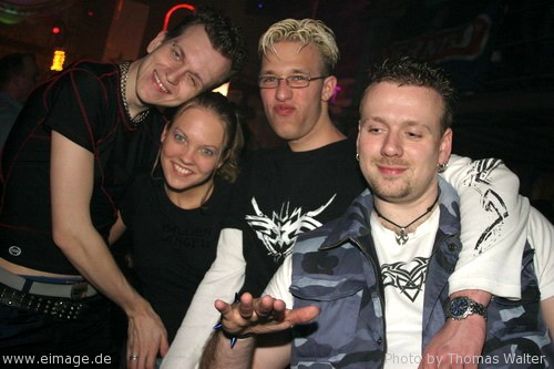 DJ Meeting in der Turbinenhalle Oberhausen am 05.05.2004 - img_a080.jpg - eimage.de - Event Fotos 