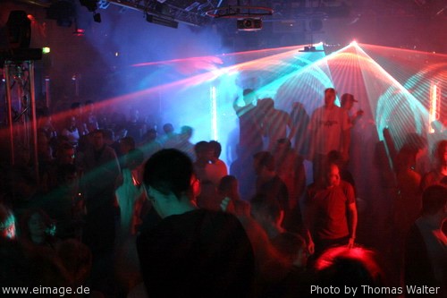 Energy Rave mit ATB und Woody Van Eyden am 15.05.2004 - img_0711.jpg - eimage.de - Event Fotos 