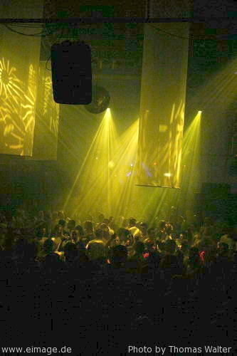 13 Jahre Live-Music-Circus in Kthen am 22.05.2004 - img_2097.jpg - eimage.de - Event Fotos 