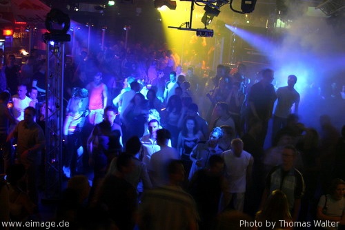 Lichtenfels aka Kid B. Birthdayparty am 29.05.2004 - img_3705.jpg - eimage.de - Event Fotos 