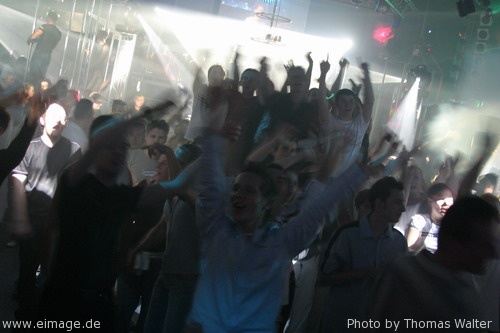 Lichtenfels aka Kid B. Birthdayparty am 29.05.2004 - img_3750.jpg - eimage.de - Event Fotos 