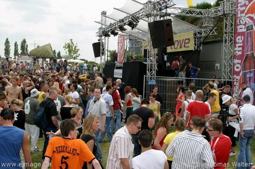 Ruhr in Love im Olga-Park Oberhausen am 26.06.2004 - img_7330.jpg - eimage.de - Event Fotos 