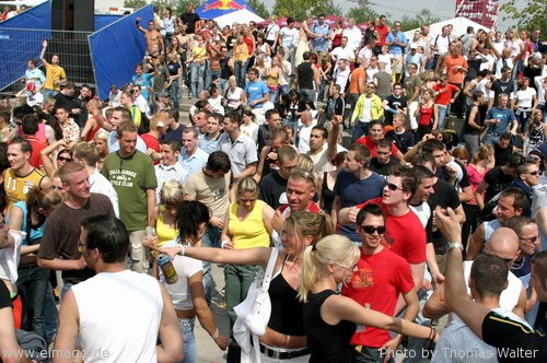 Ruhr in Love im Olga-Park Oberhausen am 26.06.2004 - img_7396.jpg - eimage.de - Event Fotos 