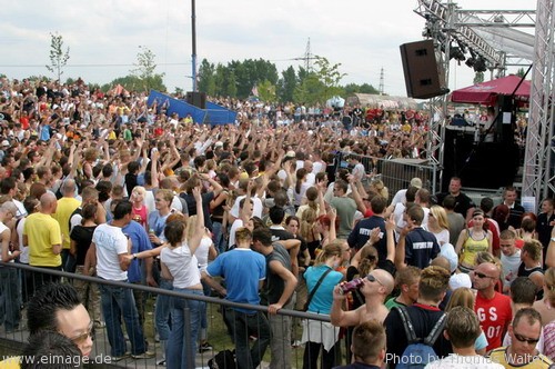Ruhr in Love im Olga-Park Oberhausen am 26.06.2004 - img_7480.jpg - eimage.de - Event Fotos 
