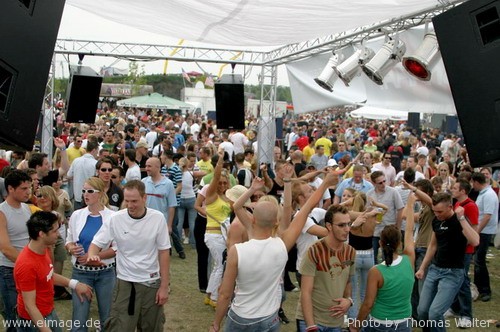 Ruhr in Love im Olga-Park Oberhausen am 26.06.2004 - img_7588.jpg - eimage.de - Event Fotos 