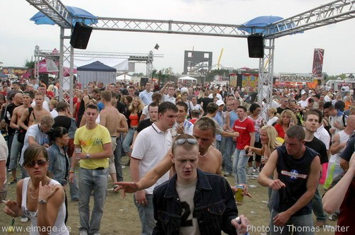 Ruhr in Love im Olga-Park Oberhausen am 26.06.2004 - img_7606.jpg - eimage.de - Event Fotos 