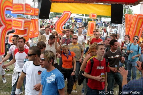 Ruhr in Love im Olga-Park Oberhausen am 26.06.2004 - img_7694.jpg - eimage.de - Event Fotos 