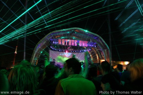 Nature One 2005 (Day Two) Raketenbasis Pydna bei Kastellaun am 06.08.2005 - img_a298.jpg - eimage.de - Event Fotos 