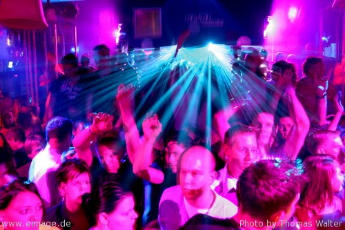 Die groe Welcome to the Club Jahresparty am 02.10.2005 - img_5176.jpg - eimage.de - Event Fotos 