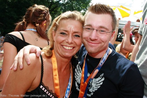 Loveparade 2006 Love is Back in Berlin Part 1 am 15.07.2006 - img_3465.jpg - eimage.de - Event Fotos 