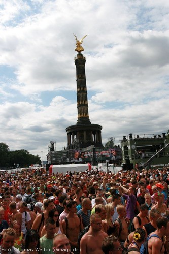 Loveparade 2006 Love is Back in Berlin Part 1 am 15.07.2006 - img_3507.jpg - eimage.de - Event Fotos 