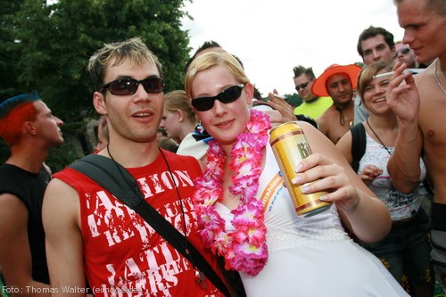 Loveparade 2006 Love is Back in Berlin Part 1 am 15.07.2006 - img_3565.jpg - eimage.de - Event Fotos 