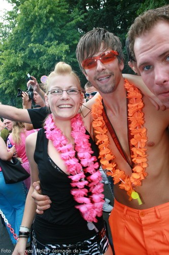 Loveparade 2006 Love is Back in Berlin Part 1 am 15.07.2006 - img_3599.jpg - eimage.de - Event Fotos 