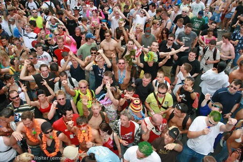 Loveparade 2006 Love is Back in Berlin Part 1 am 15.07.2006 - img_3762.jpg - eimage.de - Event Fotos 