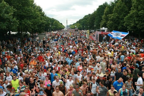 Loveparade 2006 Love is Back in Berlin Part 1 am 15.07.2006 - img_3763.jpg - eimage.de - Event Fotos 