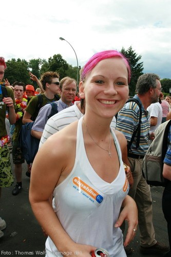 Loveparade 2006 Love is Back in Berlin Part 1 am 15.07.2006 - img_3882.jpg - eimage.de - Event Fotos 