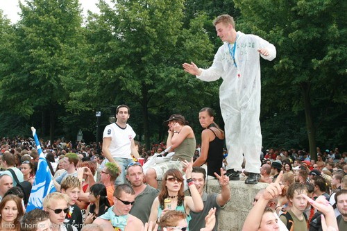 Loveparade 2006 Love is Back in Berlin Part 1 am 15.07.2006 - img_3968.jpg - eimage.de - Event Fotos 