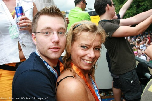 Loveparade 2006 Love is Back in Berlin Part 1 am 15.07.2006 - img_3986.jpg - eimage.de - Event Fotos 