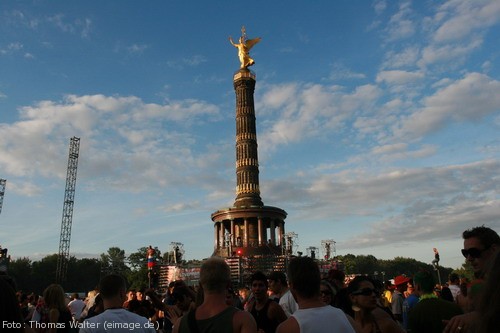 Loveparade 2006 Love is Back in Berlin Part 2 am 15.07.2006 - img_4178.jpg - eimage.de - Event Fotos 