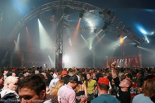 Nature One 2006 (Day One) Raketenbasis Pydna bei Kastellaun am 04.08.2006 - img_5747.jpg - eimage.de - Event Fotos 