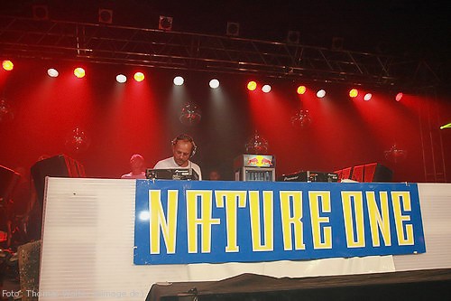 Nature One 2006 (Day Two) Raketenbasis Pydna bei Kastellaun am 05.08.2006 - img_7087.jpg - eimage.de - Event Fotos 
