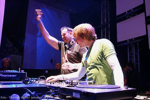 Nature One 2006 (Day Two) Raketenbasis Pydna bei Kastellaun am 05.08.2006 - img_7217.jpg - eimage.de - Event Fotos 