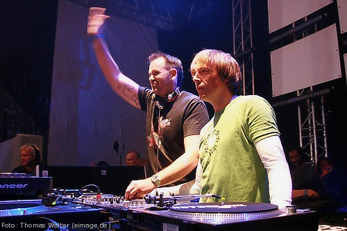 Nature One 2006 (Day Two) Raketenbasis Pydna bei Kastellaun am 05.08.2006 - img_7222.jpg - eimage.de - Event Fotos 