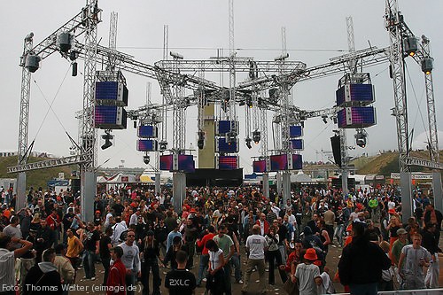 Nature One 2006 (Day Two) Raketenbasis Pydna bei Kastellaun am 05.08.2006 - img_7713.jpg - eimage.de - Event Fotos 