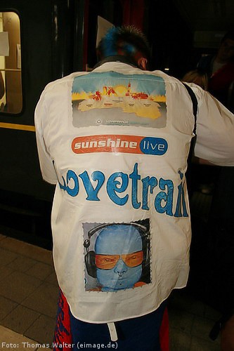 Sunshine-Live Lovetrain zur Loveparade 2007 am 24.08.2007 - img_3101.jpg - eimage.de - Event Fotos 