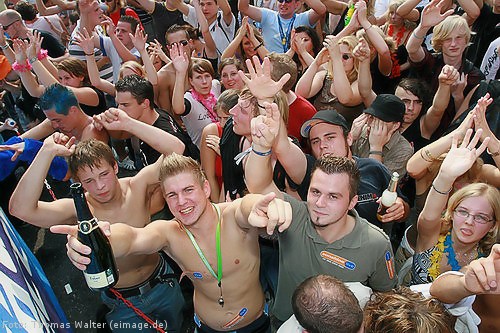 Loveparade 2007 in Essen am 25.08.2007 - img_3732.jpg - eimage.de - Event Fotos 